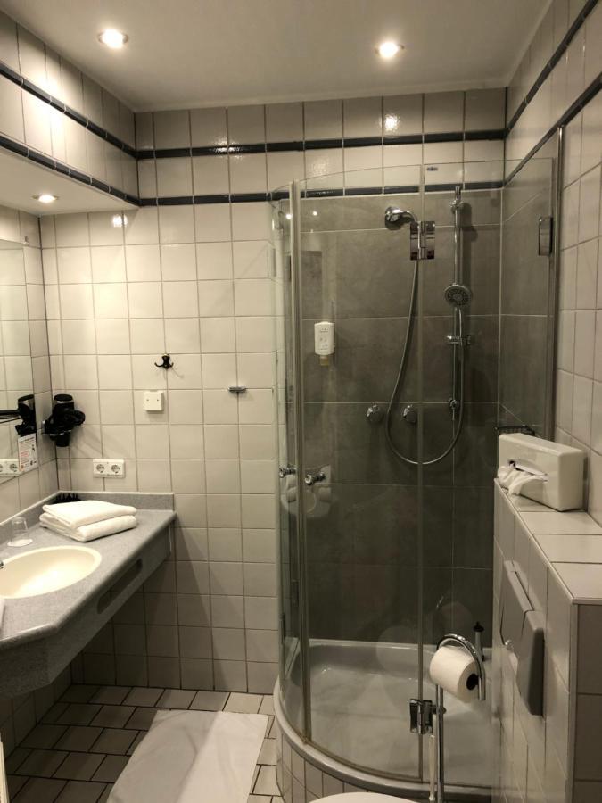 Hotel Restaurant Zum Neuling Bochum Bagian luar foto